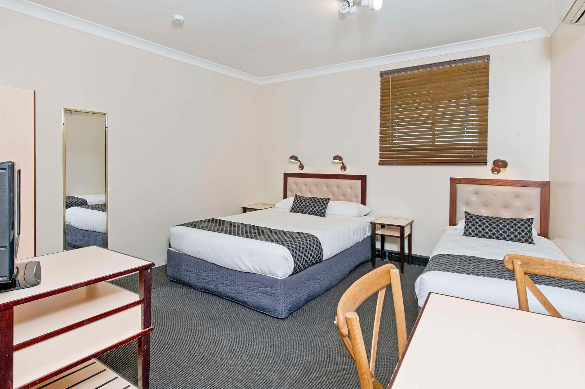 Econo Lodge Savannah Park Tamworth Exterior photo